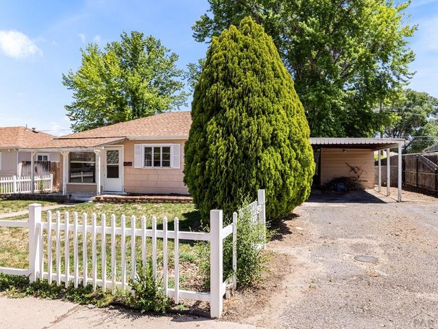 2610 Azalea St, Pueblo, CO 81005