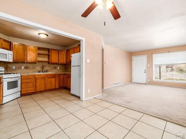 2610 Azalea St, Pueblo, CO 81005