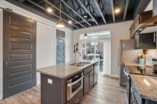 20 N Center Street 20 20 N Center Street, 20, Springfield, OH 45502