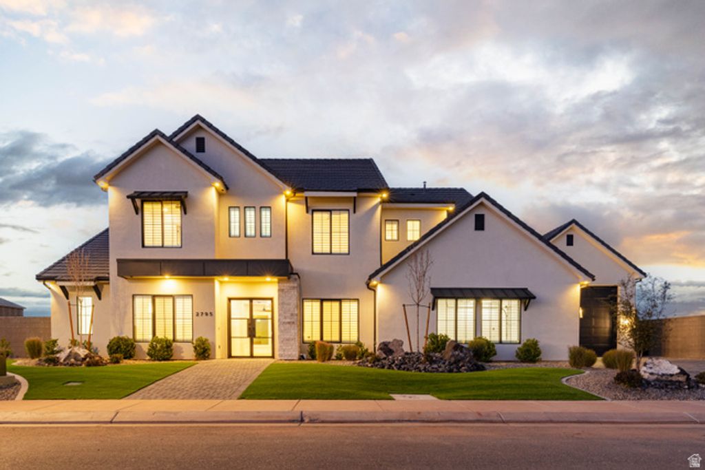 2795 E MOORLAND DR, St. George, UT 84790