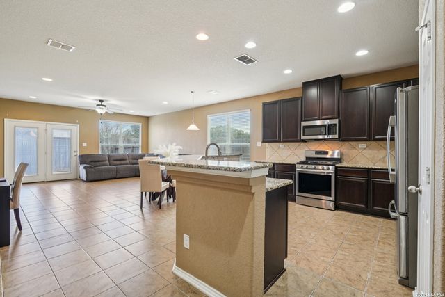 7742 Robert Mondavi, San Antonio, TX 78253