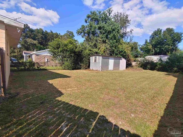 604 N 70th Ave, Pensacola, FL 32506
