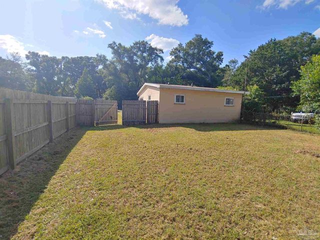 604 N 70th Ave, Pensacola, FL 32506
