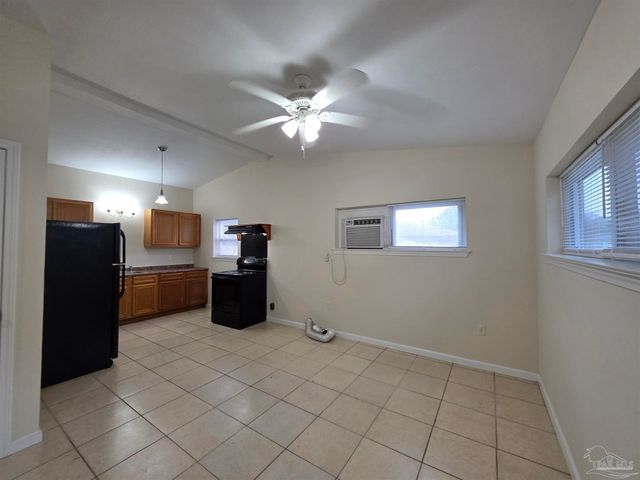 604 N 70th Ave, Pensacola, FL 32506