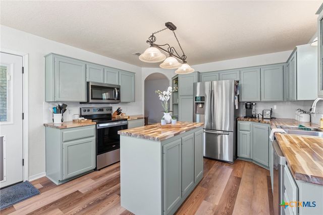 2918 Big Divide Road, Copperas Cove, TX 76522