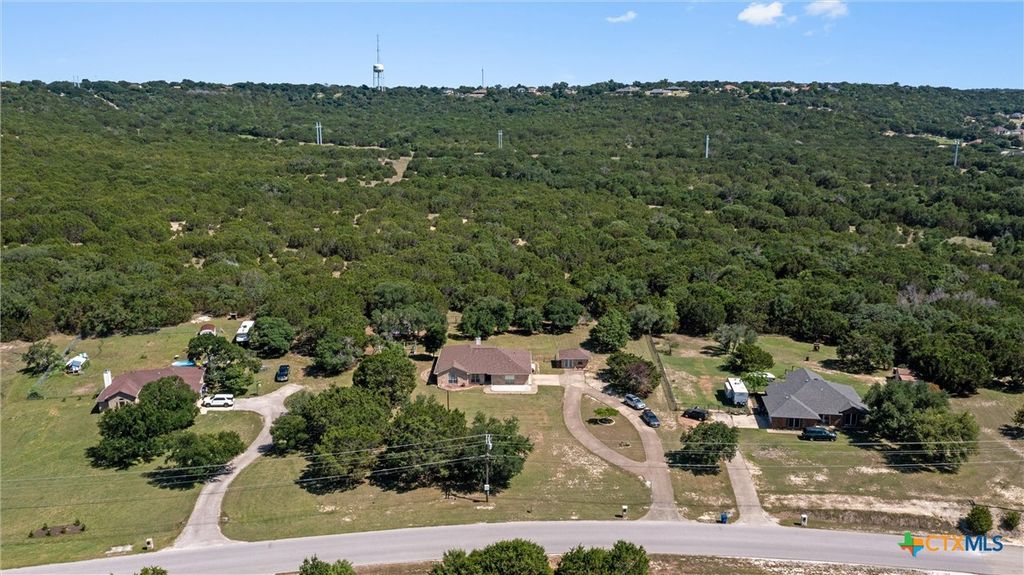 2918 Big Divide Road, Copperas Cove, TX 76522