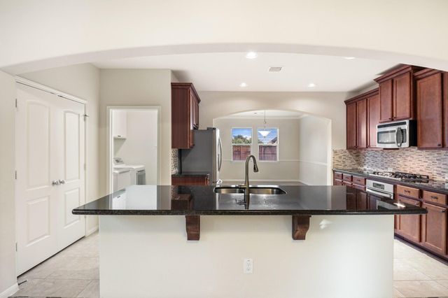 9162 Monarch Field Lane, Cypress, TX 77433
