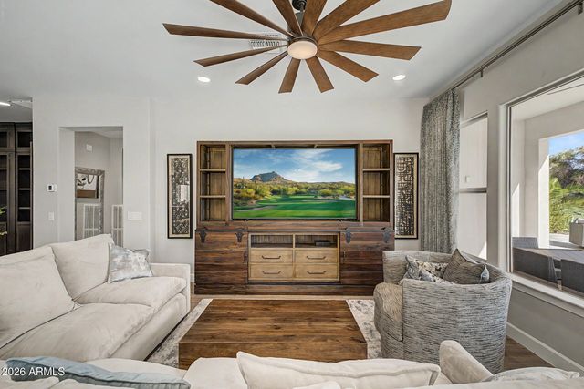 36802 N PFEIFER Lane, San Tan Valley, AZ 85140