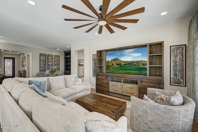 36802 N PFEIFER Lane, San Tan Valley, AZ 85140