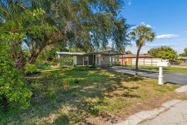 2105 46TH AVENUE DRIVE W, Bradenton, FL 34207
