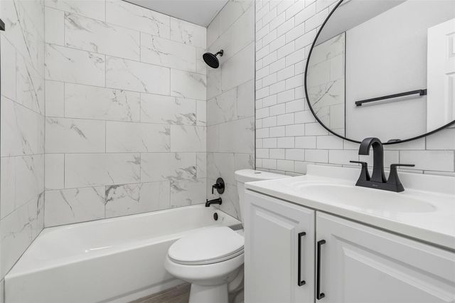 2105 46TH AVENUE DRIVE W, Bradenton, FL 34207