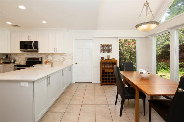 1522 Tennessee Walker Drive NE, Roswell, GA 30075