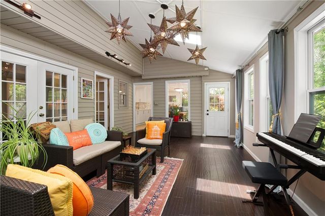 1522 Tennessee Walker Drive NE, Roswell, GA 30075