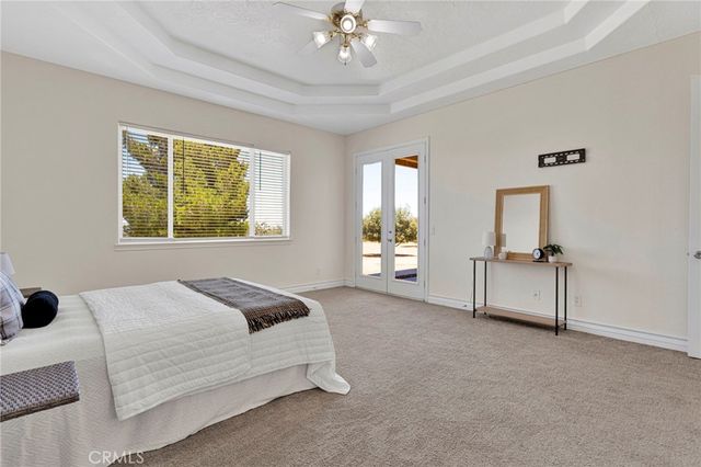 9452 Cedar Street, Oak Hills, CA 92344