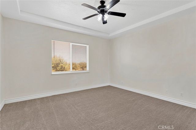 9452 Cedar Street, Oak Hills, CA 92344