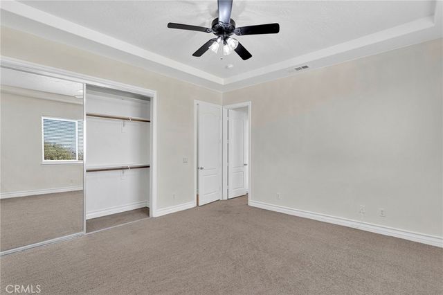 9452 Cedar Street, Oak Hills, CA 92344
