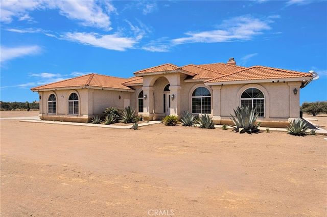 9452 Cedar Street, Oak Hills, CA 92344