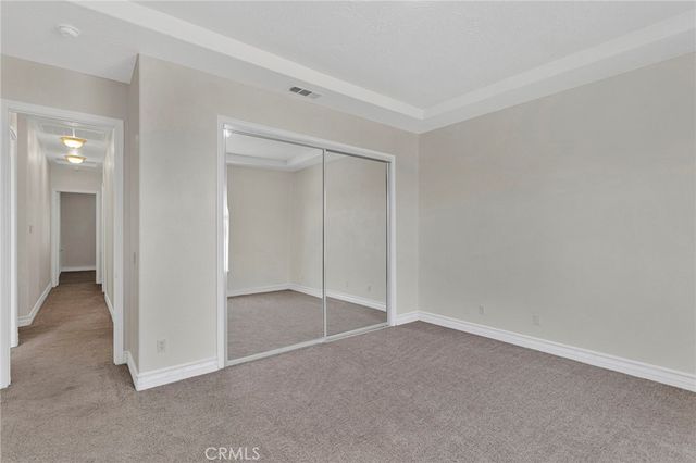 9452 Cedar Street, Oak Hills, CA 92344