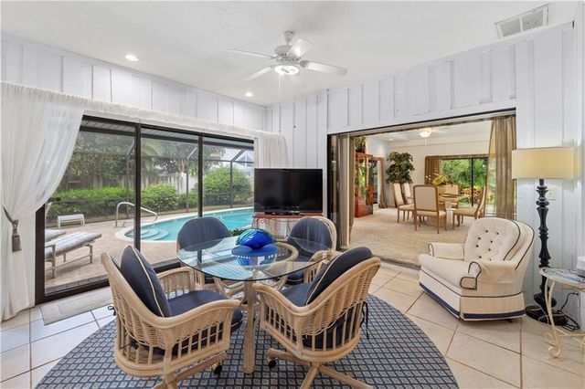 1330 Shorewinds Lane, Vero Beach, FL 32963