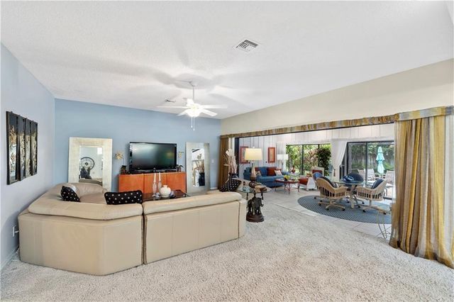 1330 Shorewinds Lane, Vero Beach, FL 32963