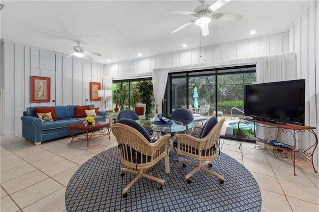 1330 Shorewinds Lane, Vero Beach, FL 32963