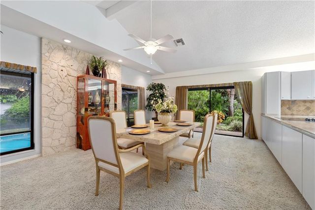 1330 Shorewinds Lane, Vero Beach, FL 32963