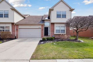 41104 Worthington Bldg 26, Unit 52, Clinton Township, MI 48038