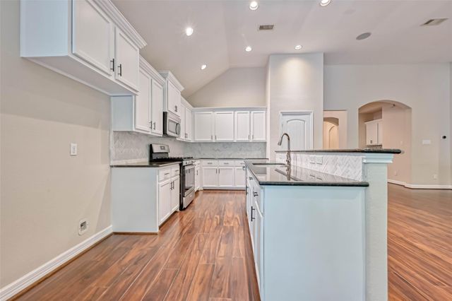 150 W Heritage Mill Circle, Tomball, TX 77375