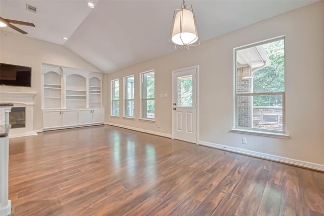 150 W Heritage Mill Circle, Tomball, TX 77375