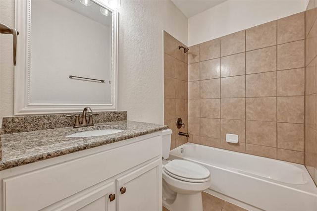 150 W Heritage Mill Circle, Tomball, TX 77375