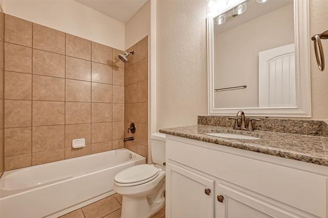 150 W Heritage Mill Circle, Tomball, TX 77375
