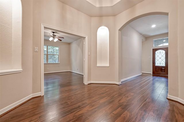 150 W Heritage Mill Circle, Tomball, TX 77375