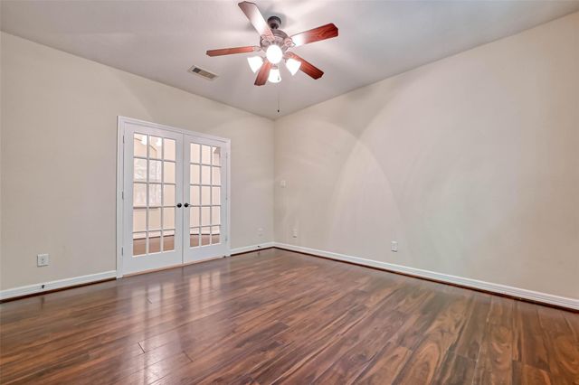 150 W Heritage Mill Circle, Tomball, TX 77375