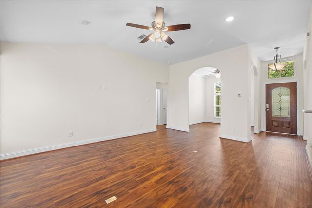 7214 Deep Forest Drive, Houston, TX 77088