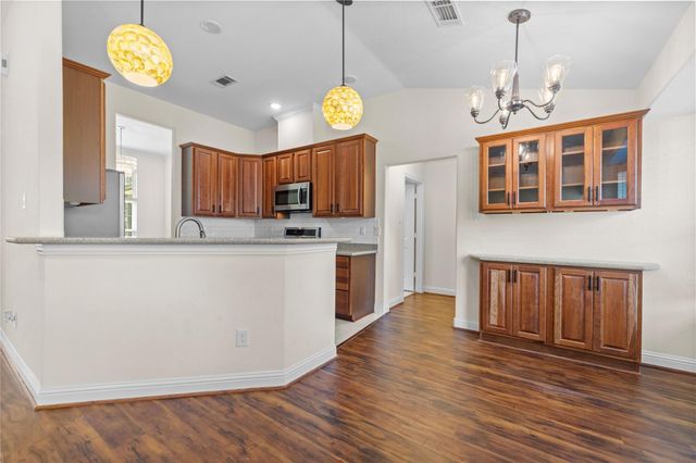 7214 Deep Forest Drive, Houston, TX 77088
