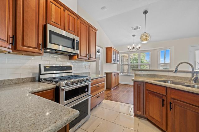 7214 Deep Forest Drive, Houston, TX 77088