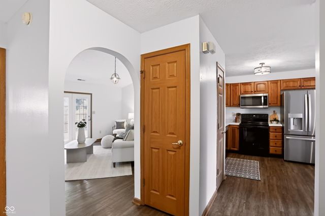 10680 Ashview Drive, Fishers, IN 46038