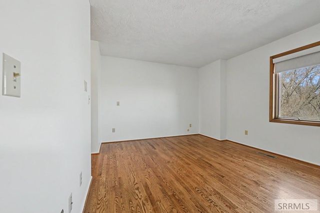 435 N 1500 E, St Anthony, ID 83445