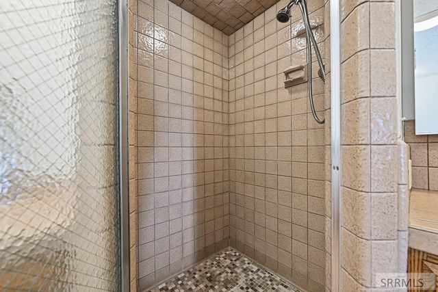 435 N 1500 E, St Anthony, ID 83445