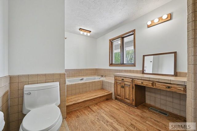 435 N 1500 E, St Anthony, ID 83445