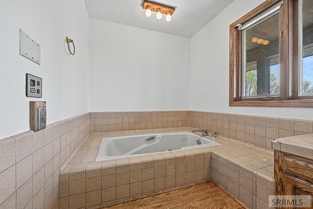 435 N 1500 E, St Anthony, ID 83445