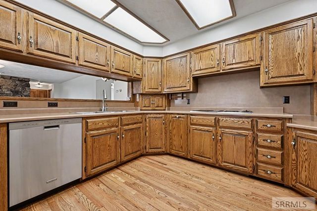 435 N 1500 E, St Anthony, ID 83445