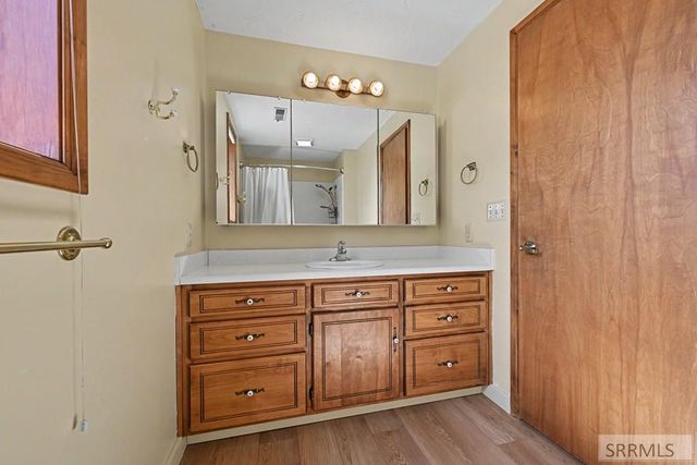 435 N 1500 E, St Anthony, ID 83445