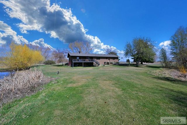 435 N 1500 E, St Anthony, ID 83445