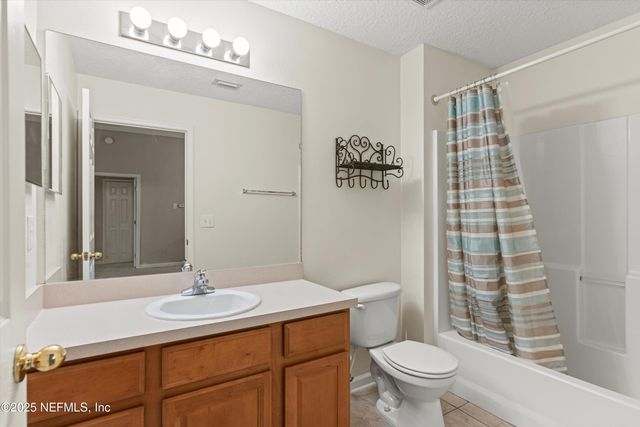 7043 DEER LODGE Circle 110, Jacksonville, FL 32256