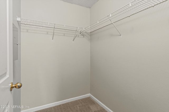 7043 DEER LODGE Circle 110, Jacksonville, FL 32256