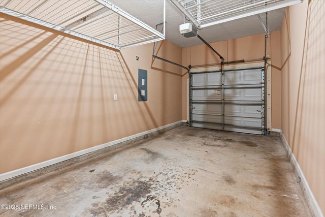 7043 DEER LODGE Circle 110, Jacksonville, FL 32256