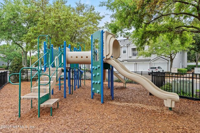 7043 DEER LODGE Circle 110, Jacksonville, FL 32256