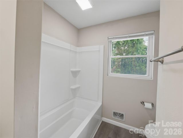 765 8th Avenue Drive SE, Hickory, NC 28602