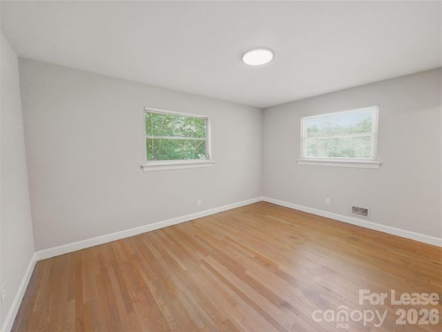 765 8th Avenue Drive SE, Hickory, NC 28602